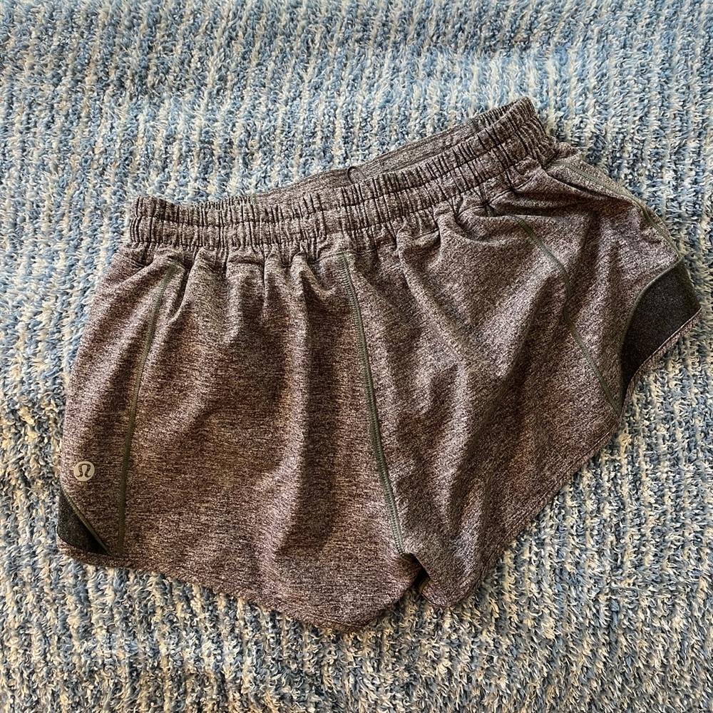 Lululemon gray hotty hot
